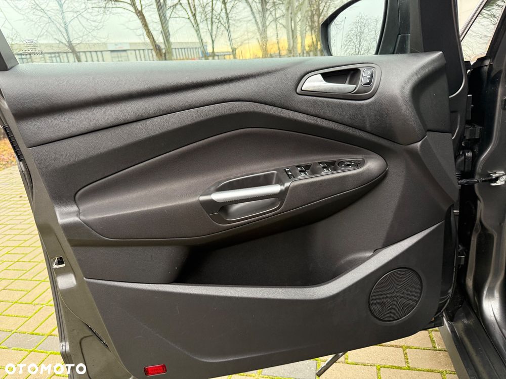 Ford Grand C-MAX - 30