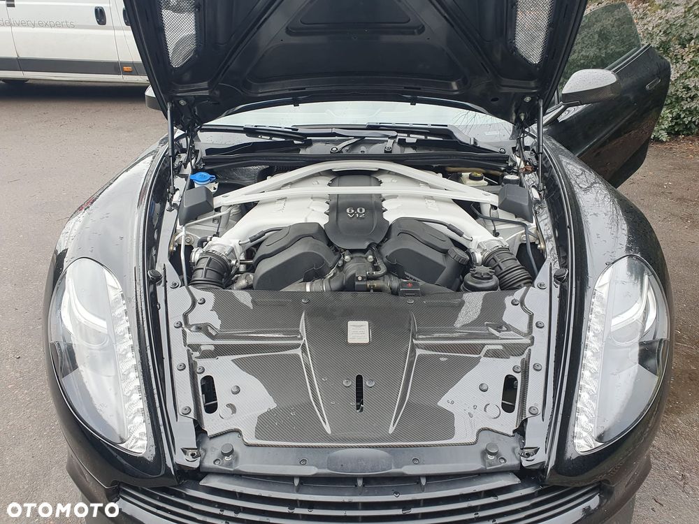 Aston Martin Vanquish - 16
