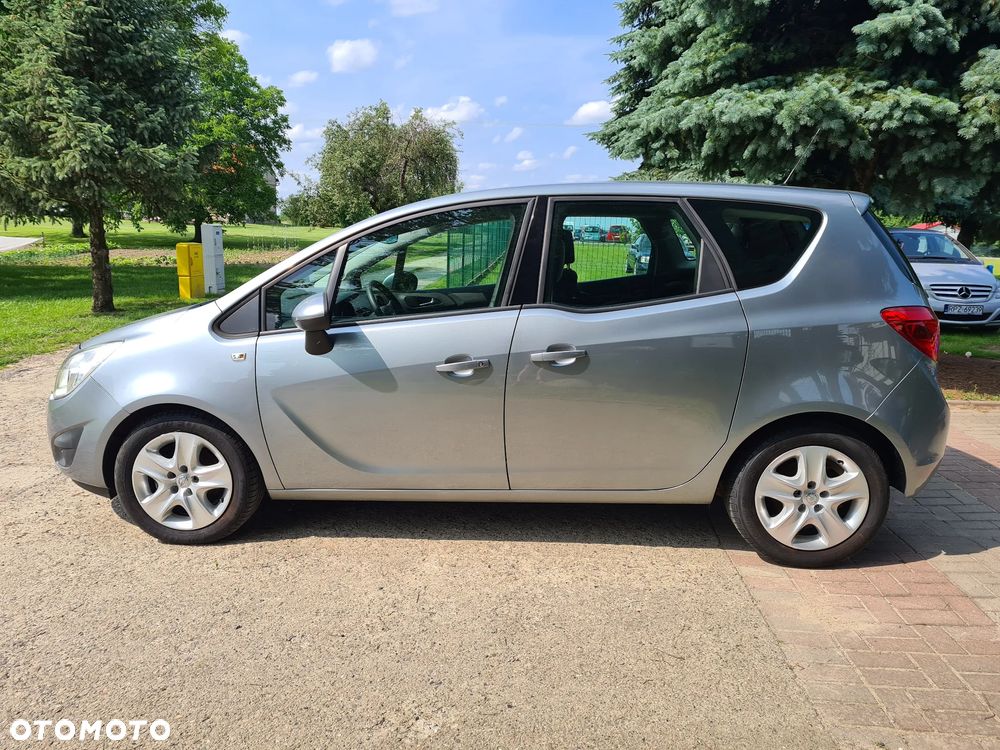 Opel Meriva - 9