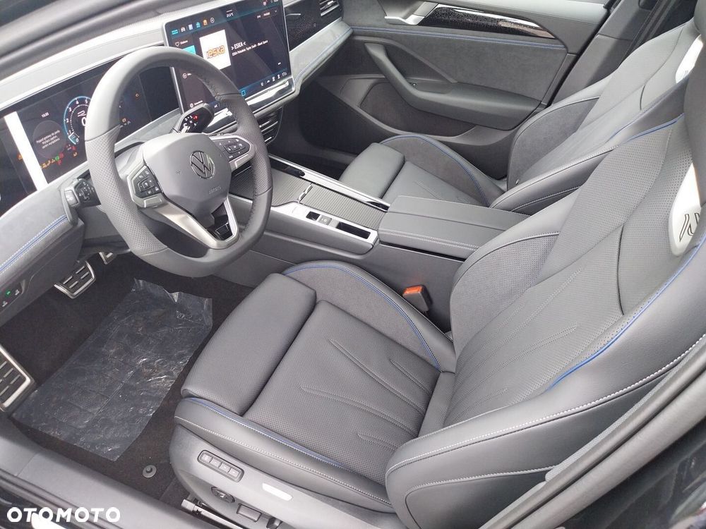 Volkswagen Passat Variant 2.0 TSI 4Mot R-Line Plus DSG - 14