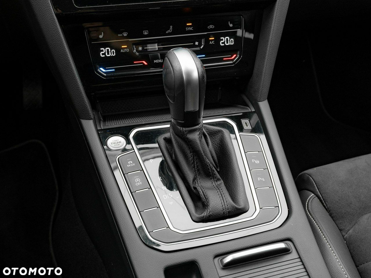 Volkswagen Passat 2.0 TDI Elegance DSG - 19
