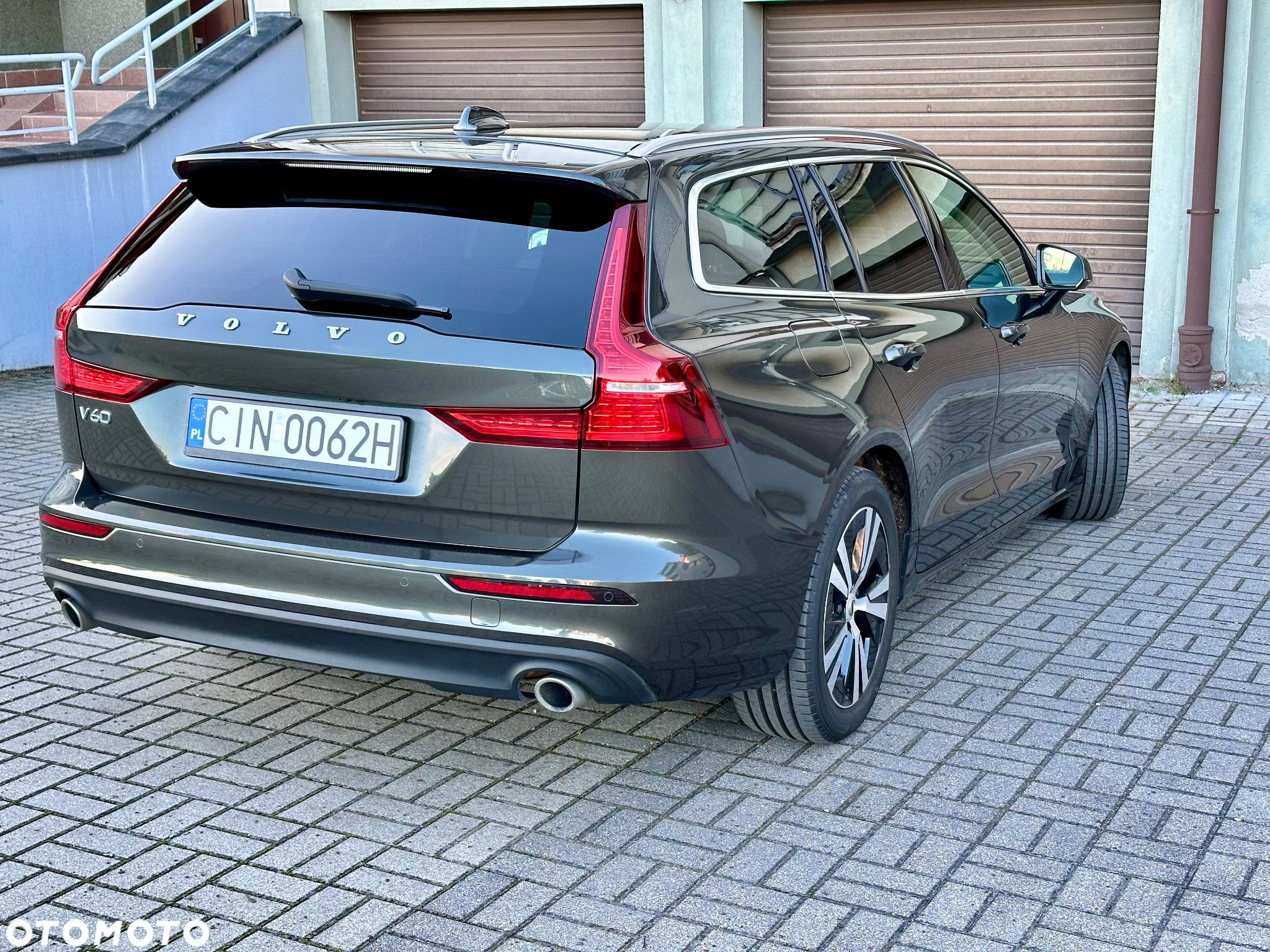 Volvo V60 D4 Geartronic Momentum Pro - 4
