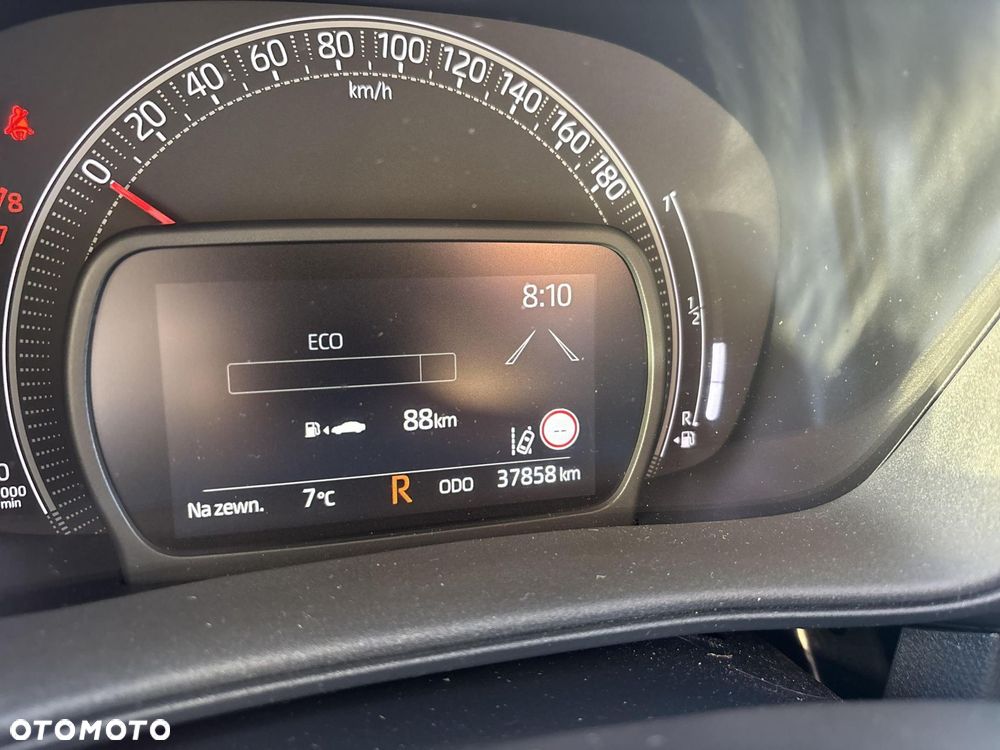 Toyota Aygo X 1.0 VVT-i Style CVT - 28