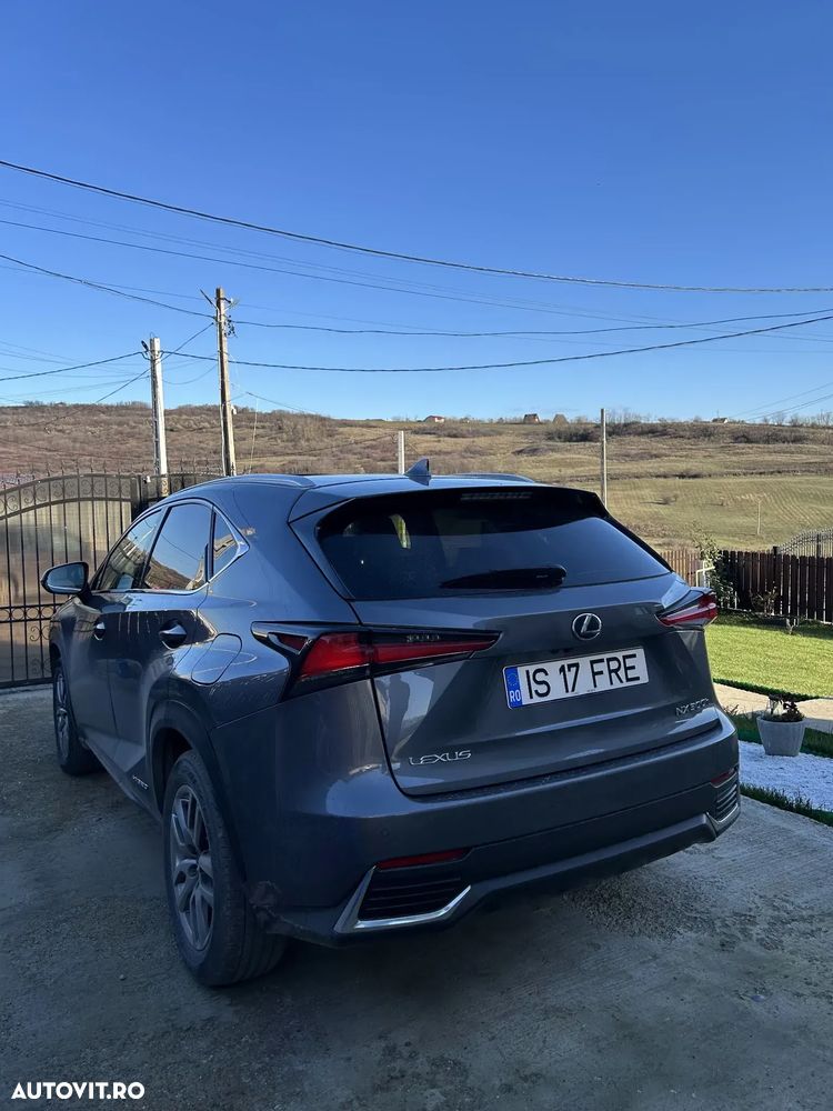 Lexus Seria NX 300h Executive Line - 12