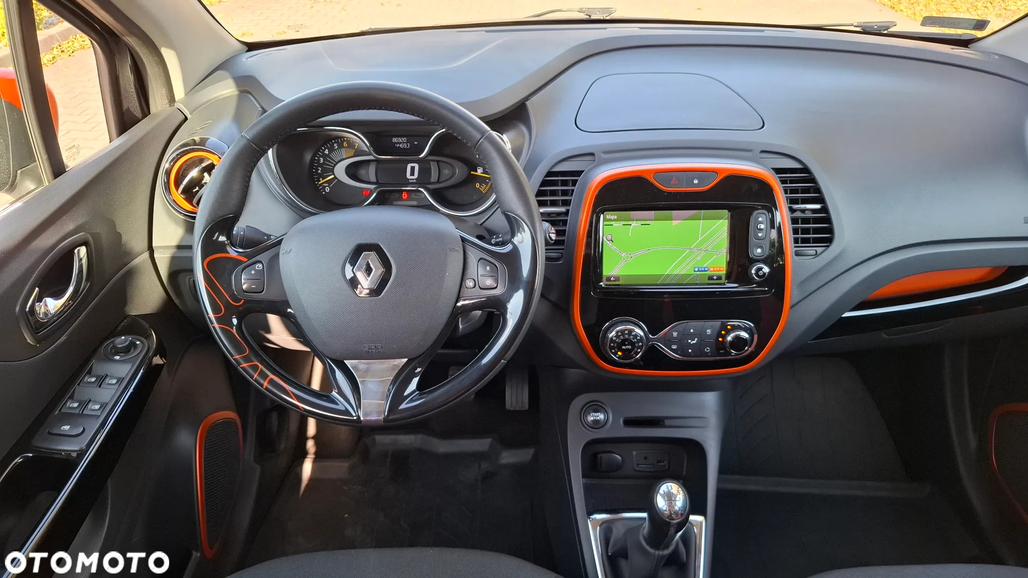 Renault Captur - 12
