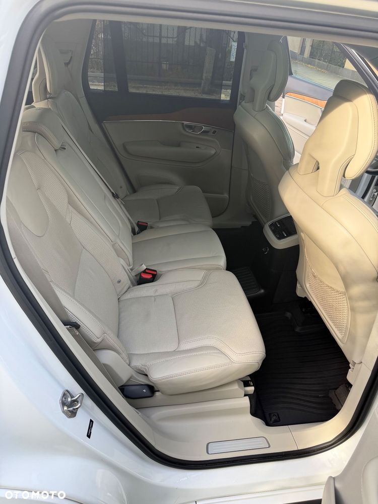 Volvo XC 90 - 20