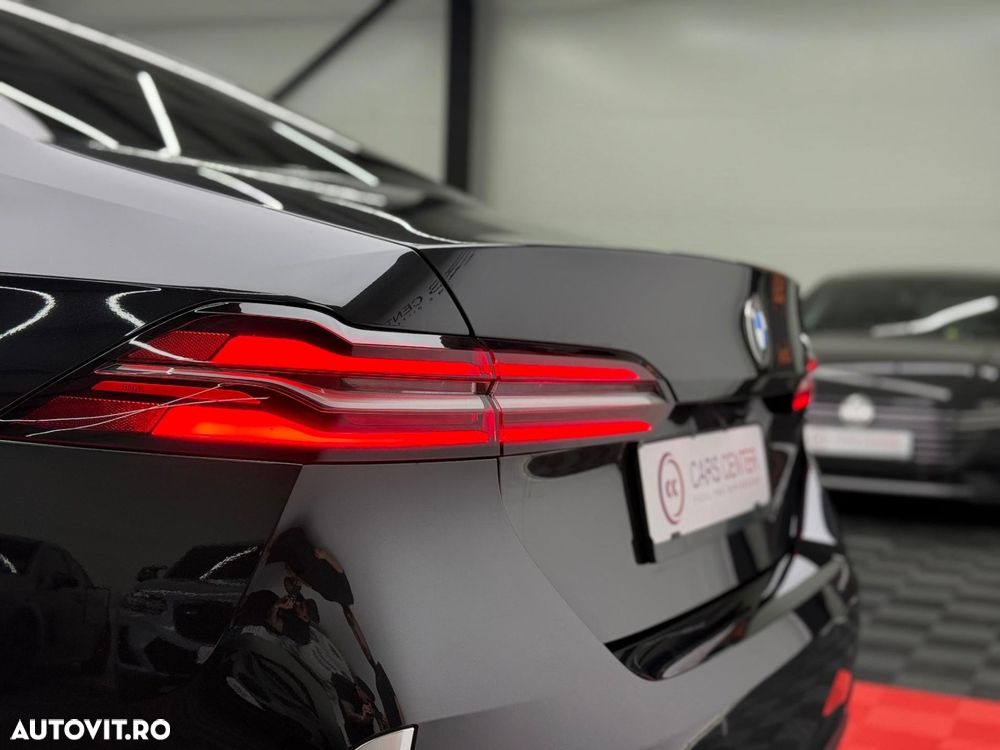BMW Seria 5 520d xDrive AT MHEV - 15