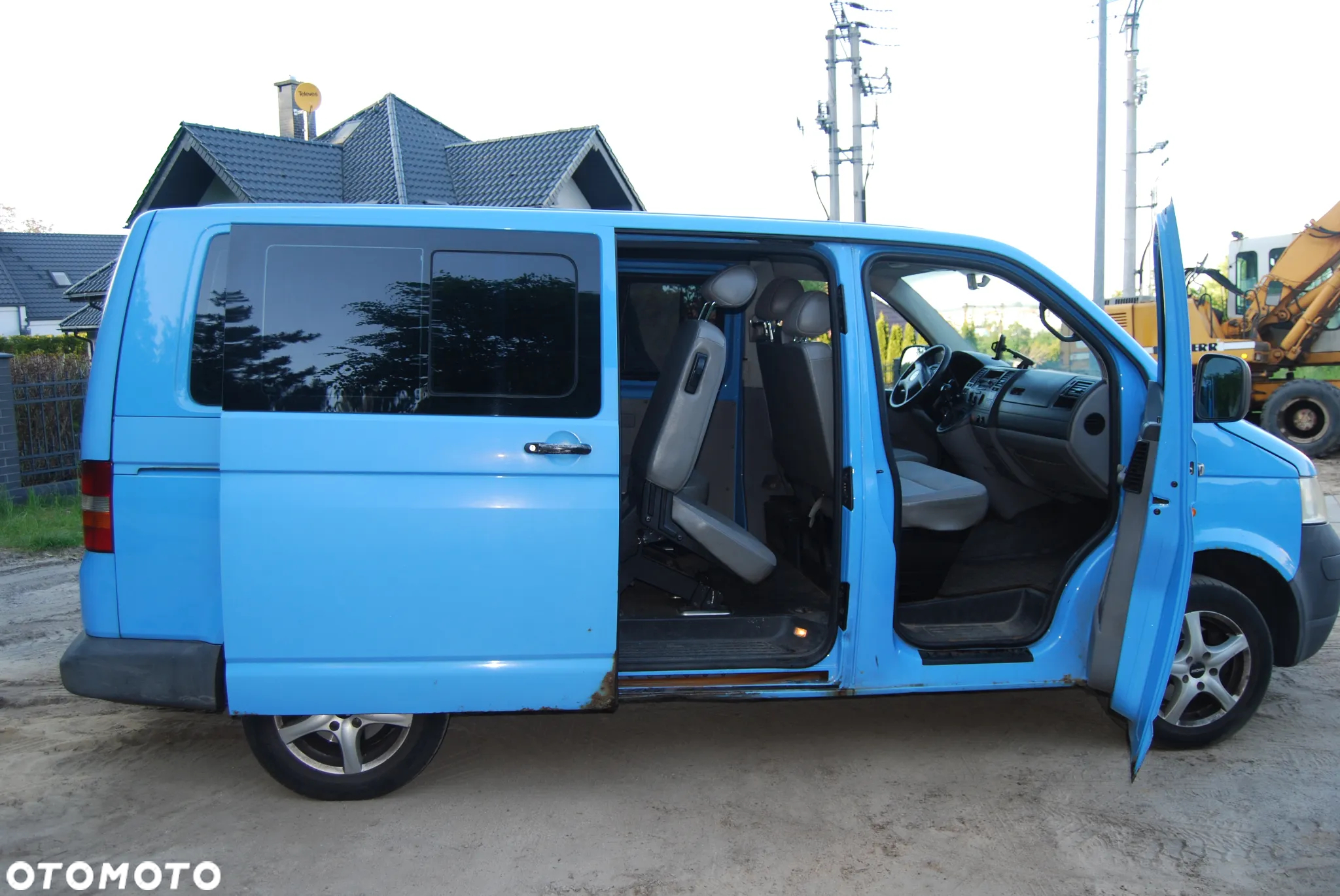 Volkswagen Transporter T5 TDI L1H1 - 12