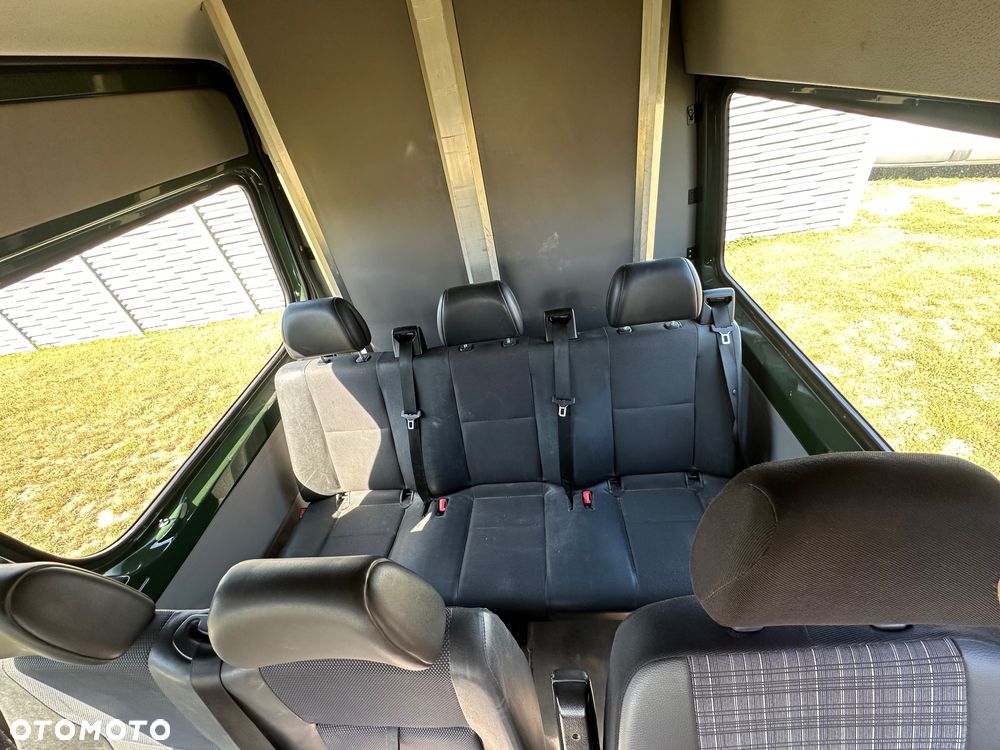 Mercedes-Benz Sprinter - 11