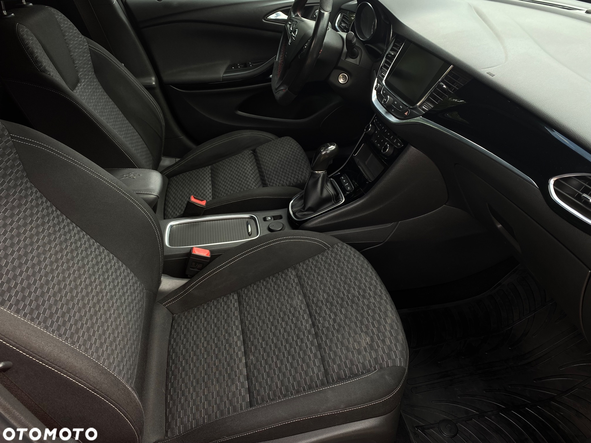 Opel Astra 1.4 Turbo Edition - 29