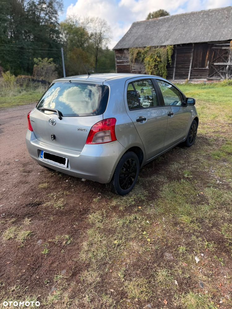 Toyota Yaris - 3