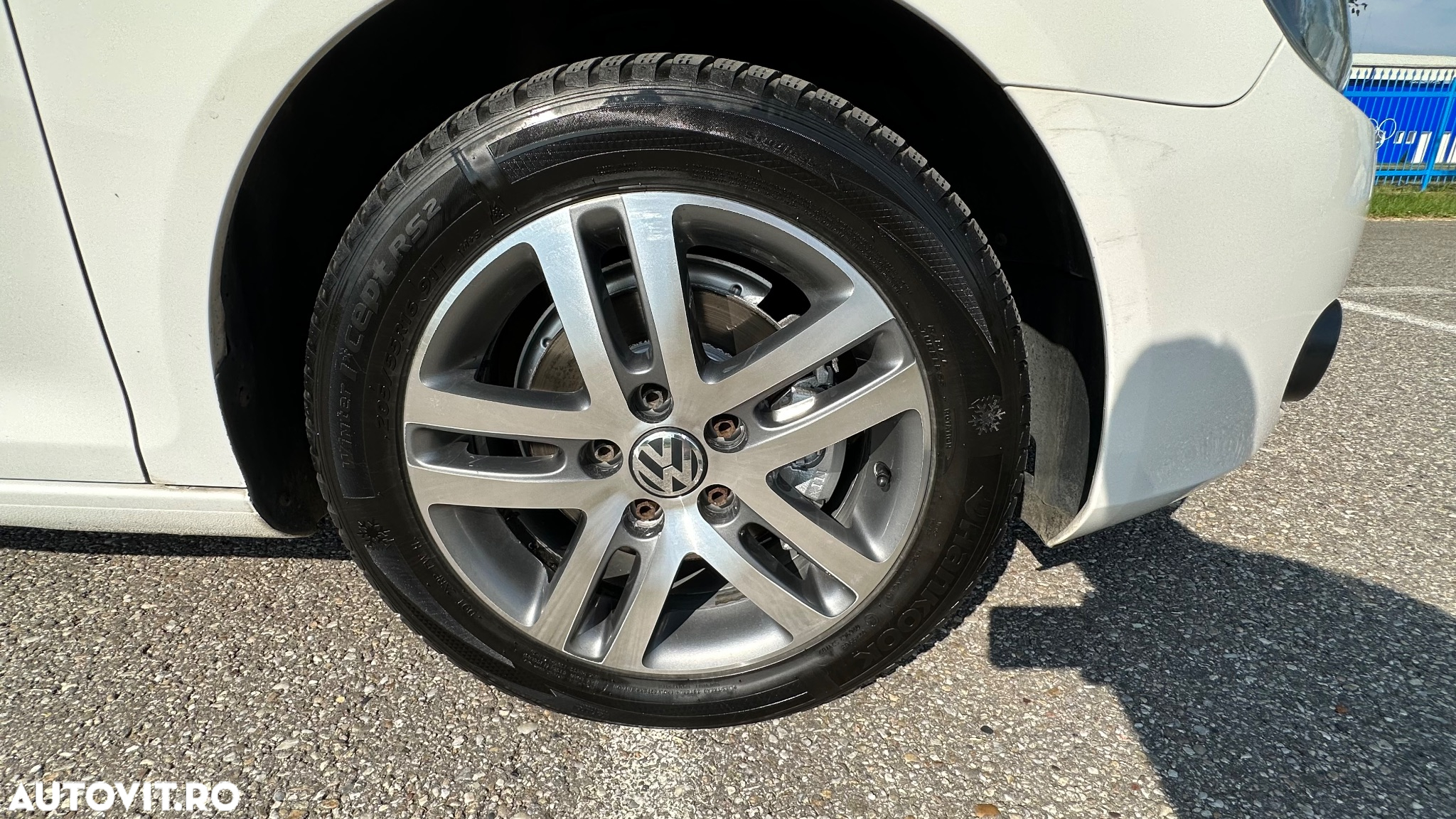 Volkswagen Golf 1.6 TDI BMT Highline - 28