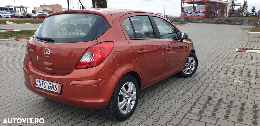 Opel Corsa 1.4 16V Color Elegance - 4