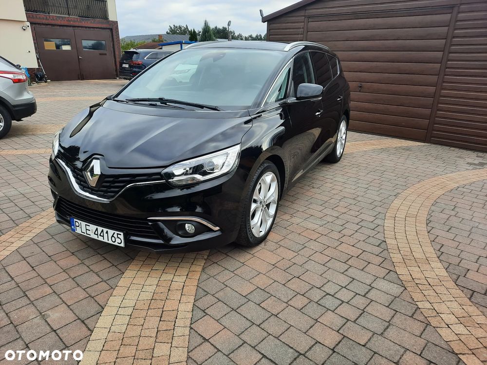 Renault Grand Scenic - 21