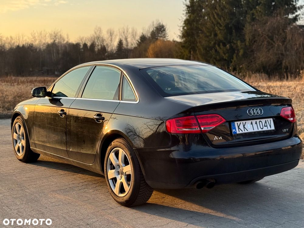 Audi A4 Limousine 1.8 TFSI Ambiente - 4