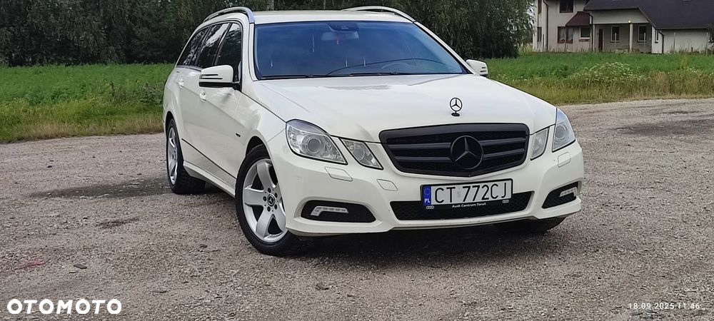 Mercedes-Benz Klasa E 220 CDI DPF BlueEFFICIENCY Automatik Avantgarde - 3