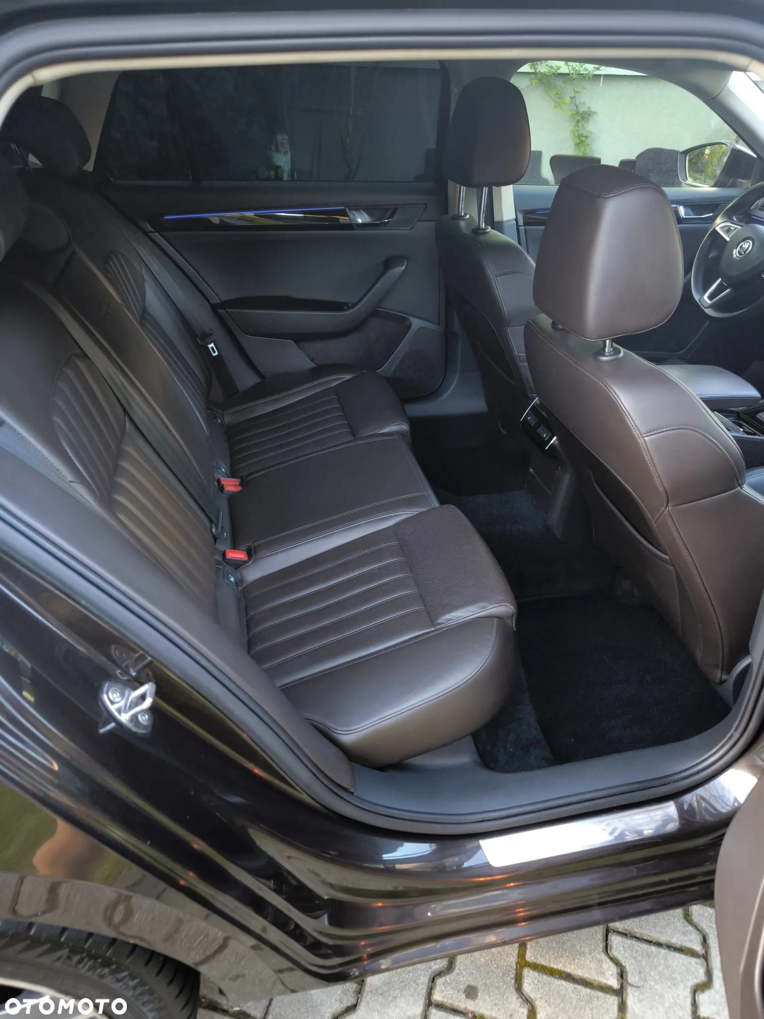 Skoda Superb 2.0 TDI 4x4 L&K DSG - 22