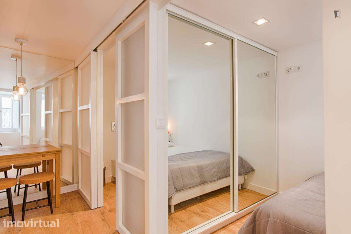 Apartamento com 1 quartos - localizado em Mouraria Lisbon - Grande imagem: 2/13