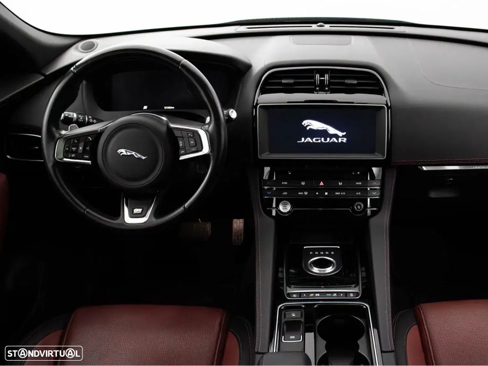 Jaguar F-Pace 2.0 i4D R-Sport AWD Aut. - 2