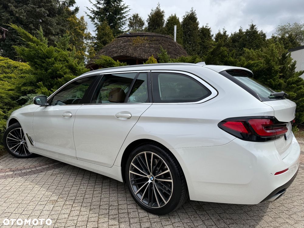 BMW Seria 5 520d M Sport Edition - 8