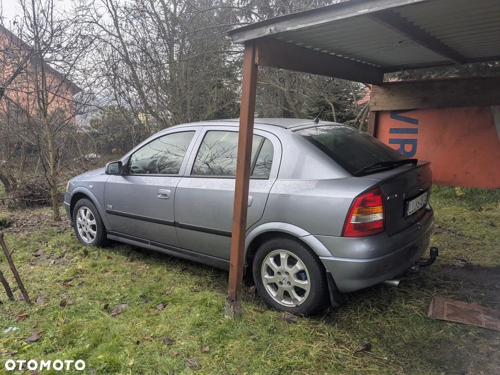 Opel Astra - 2