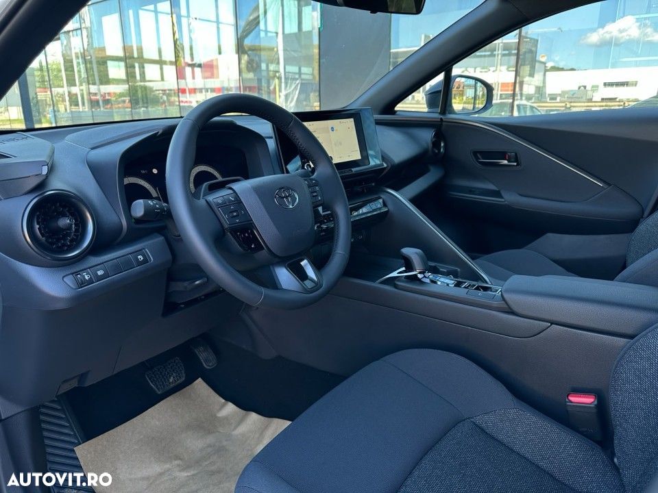 Toyota C-HR - 11