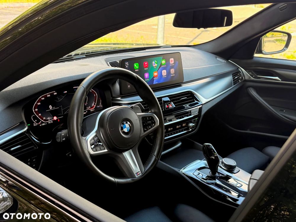 BMW Seria 5 520d xDrive MHEV M Sport sport - 12