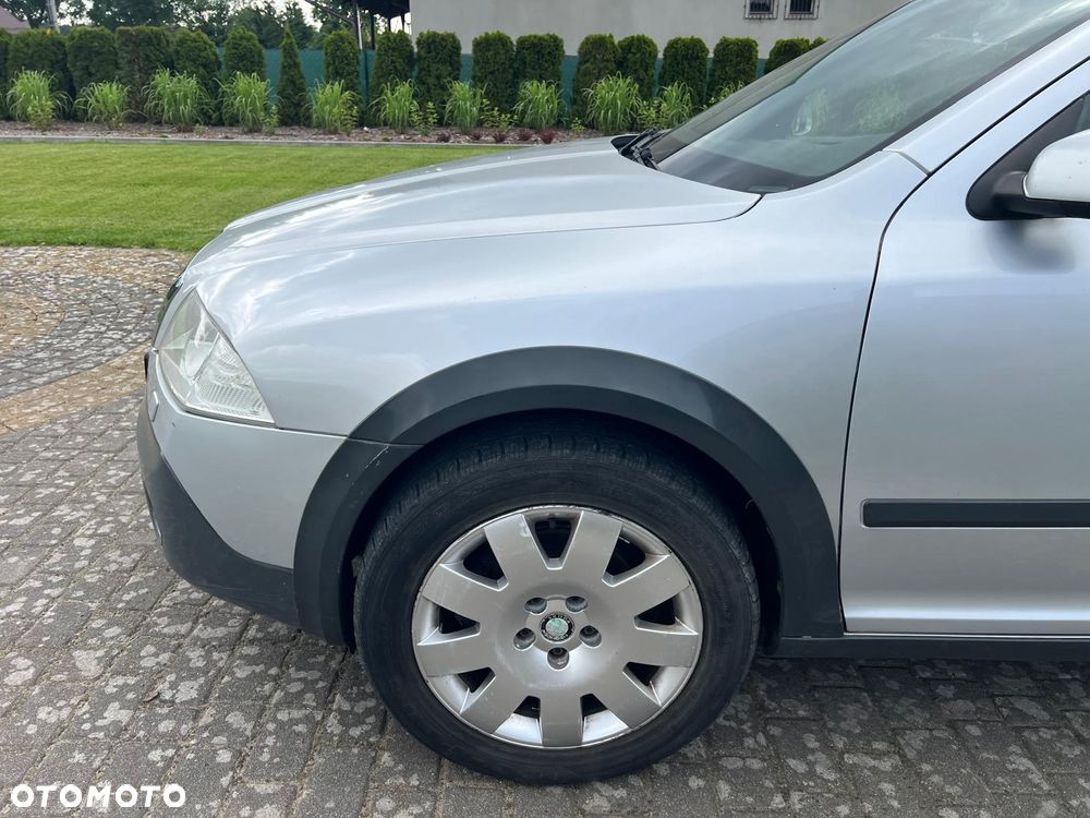 Skoda Octavia 2.0 TDI DPF Scout 4x4 - 20