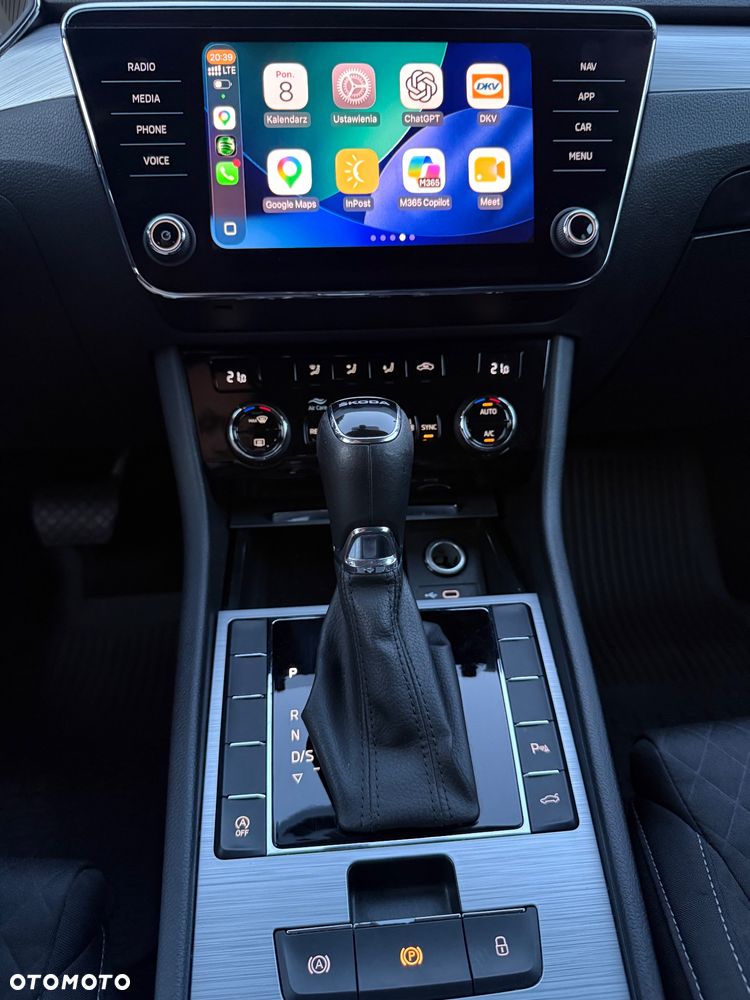 Skoda Superb 2.0 TDI SCR Ambition DSG - 30