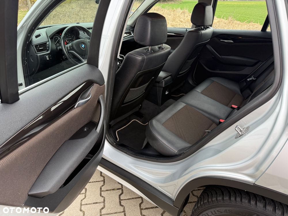 BMW X1 sDrive16d Sport Line - 32