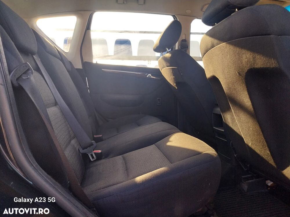 MERCEDES-BENZ A-Class 2005 — imagine 10