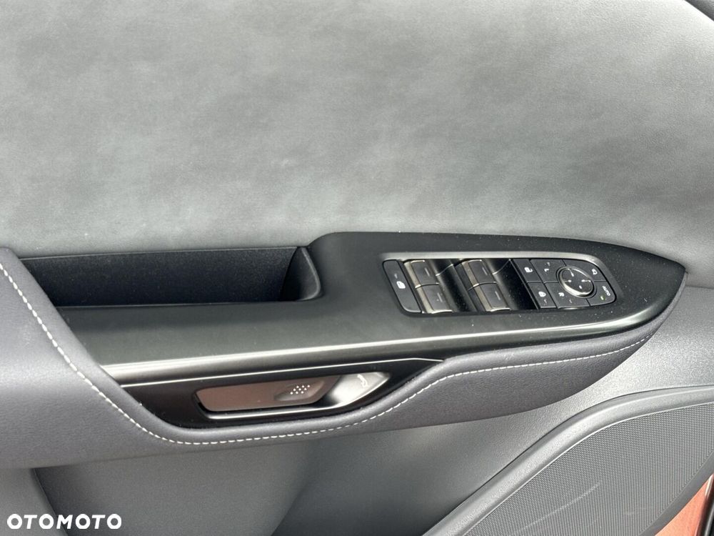 Lexus RZ 300e Prestige - 6