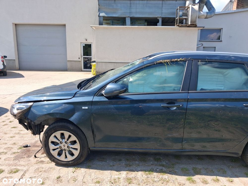 Hyundai i30 1.5 T-GDI 48V Modern - 3