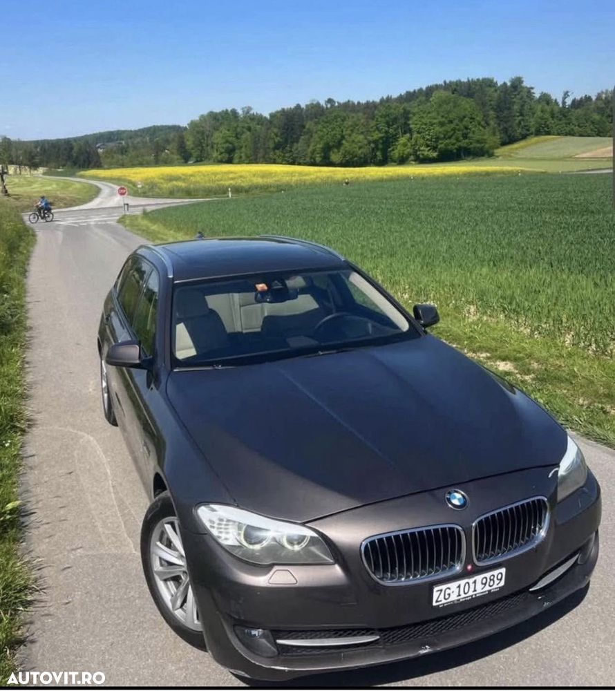 Dezmembrez BMW 530 xdrive f11 258 CP - 1