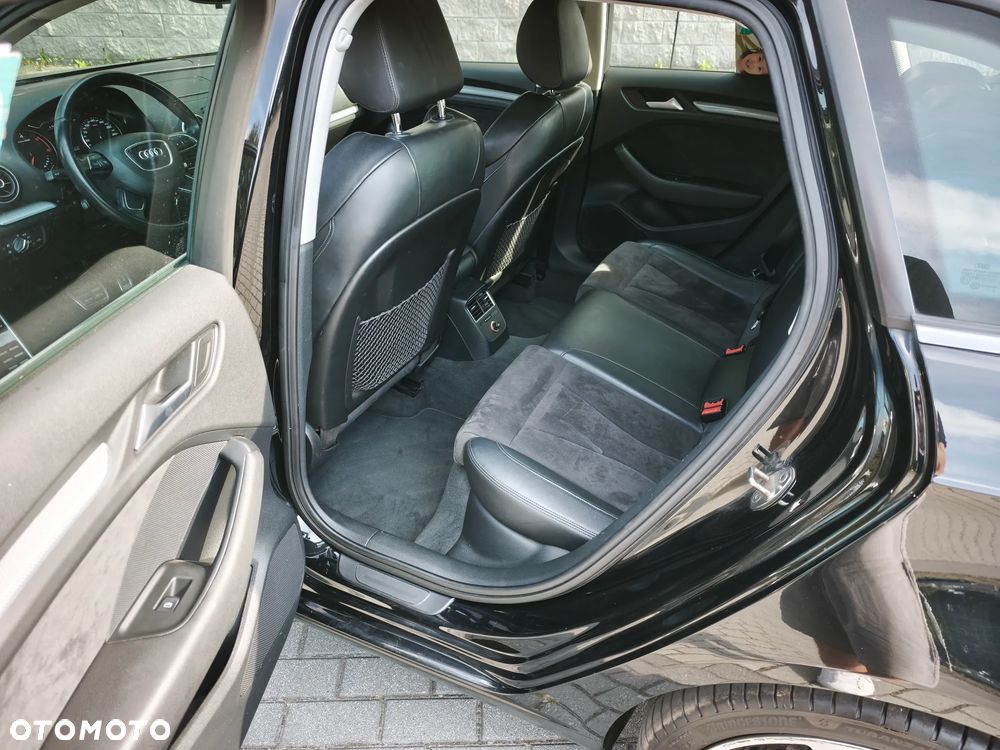 Audi A3 Sportback 2.0 TDI (clean diesel) quattro S tronic Ambiente - 20
