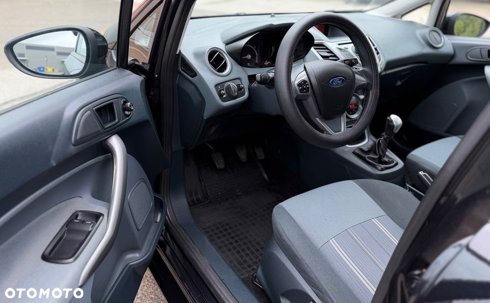 Ford Fiesta 1.25 Celebration - 6