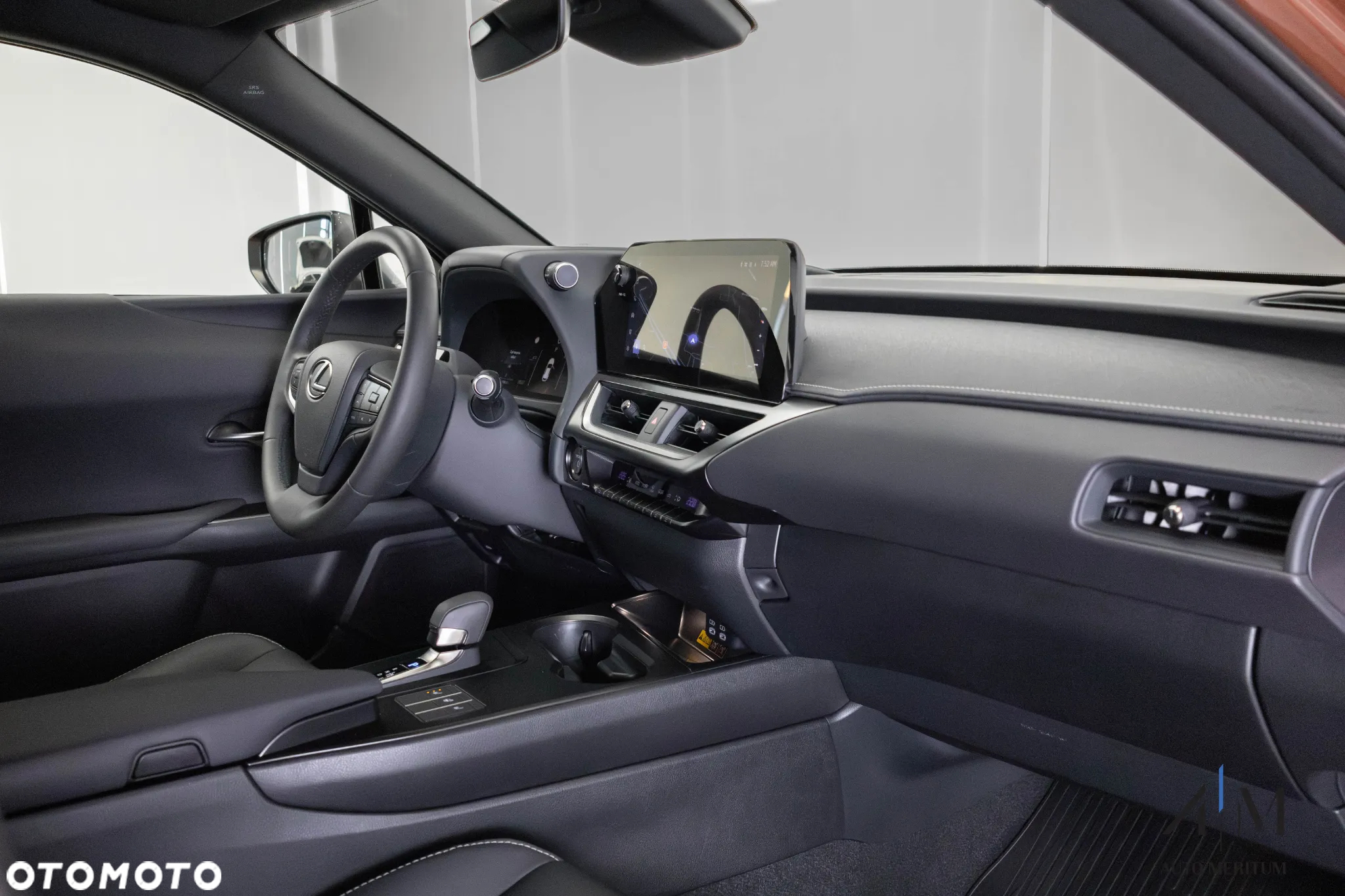 Lexus UX - 15