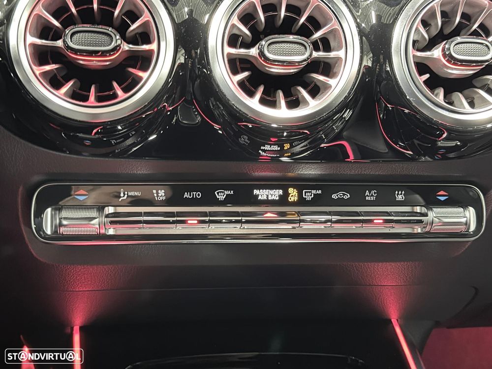 Mercedes-Benz GLA 250 e AMG Line - 17