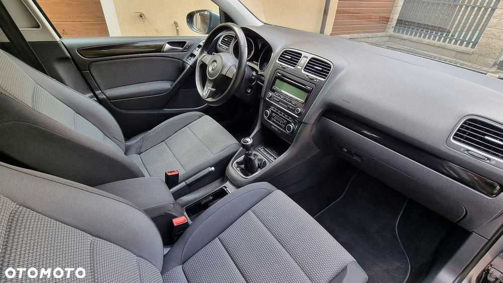 Volkswagen Golf - 12