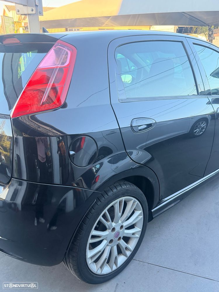 Fiat Grande Punto 1.3 M-Jet Emotion - 2