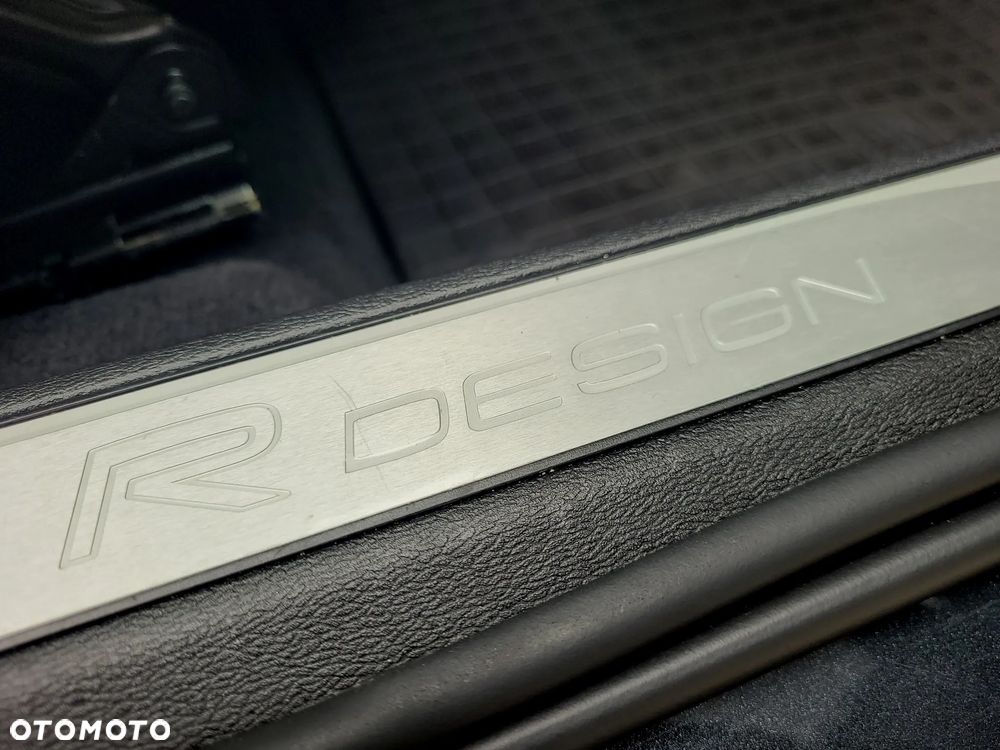 Volvo V60 T4 R-Design - 29
