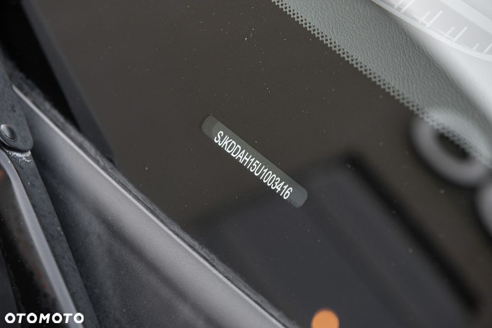 Infiniti Q30 1.6t Premium - 35