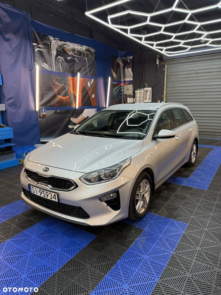 Kia Ceed 1.6 CRDi SCR L Business Line - 1