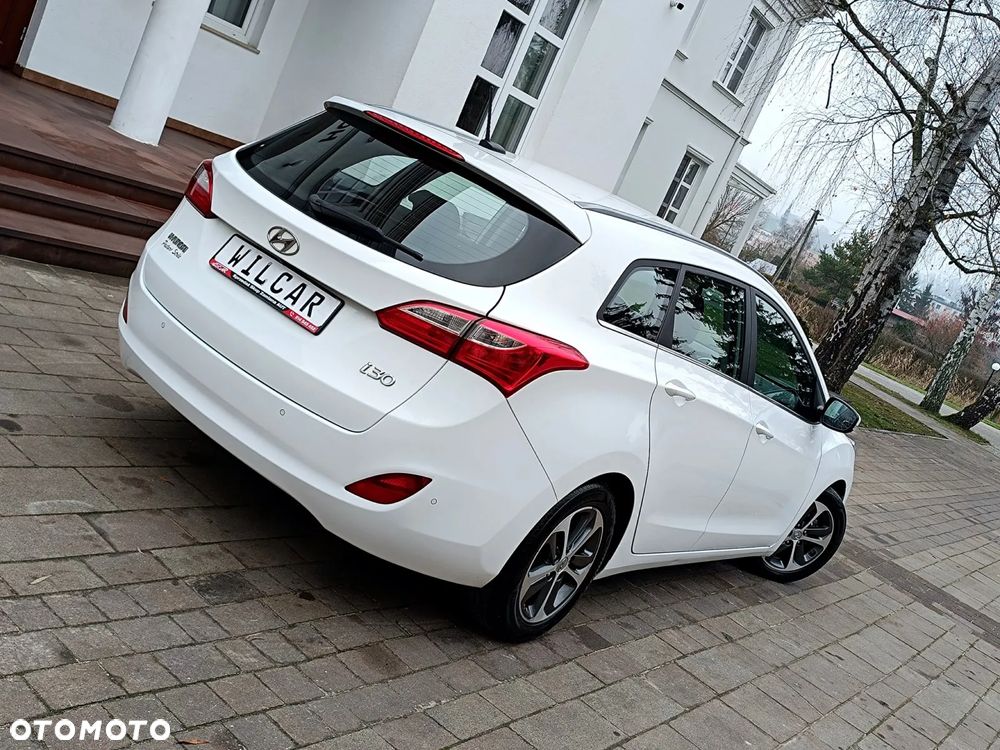 Hyundai i30 blue Kombi 1.6 GDi Style - 4