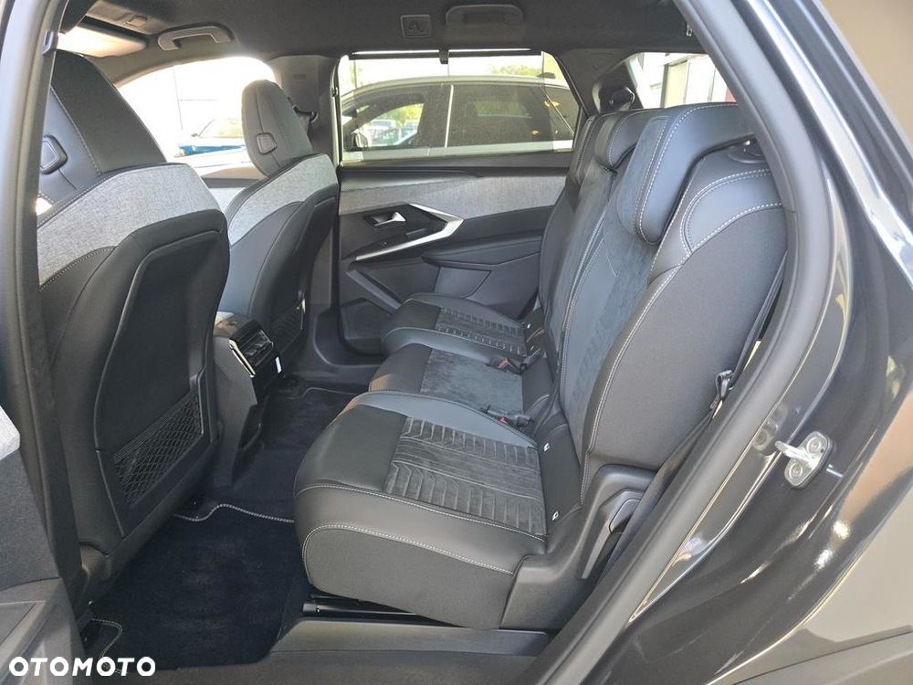 Peugeot 5008 1.2 PureTech mHEV GT S&S e-DCS6 - 8