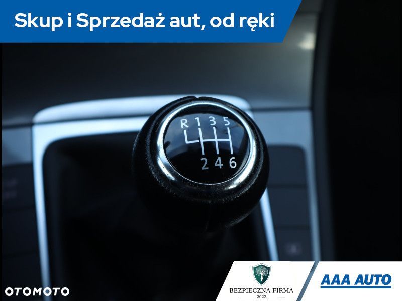 Volkswagen Passat - 14