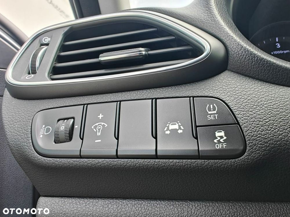 Hyundai i30 - 13