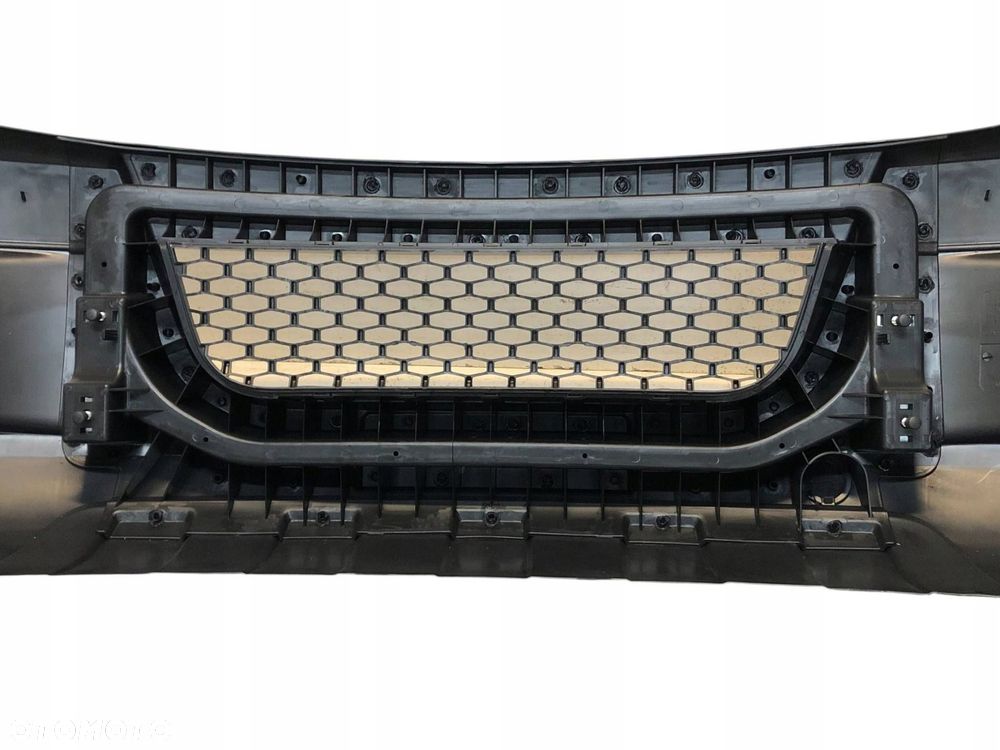 Iveco Daily 2006-2011 przed liftem Zderzak przedni czarna tekstura - 11