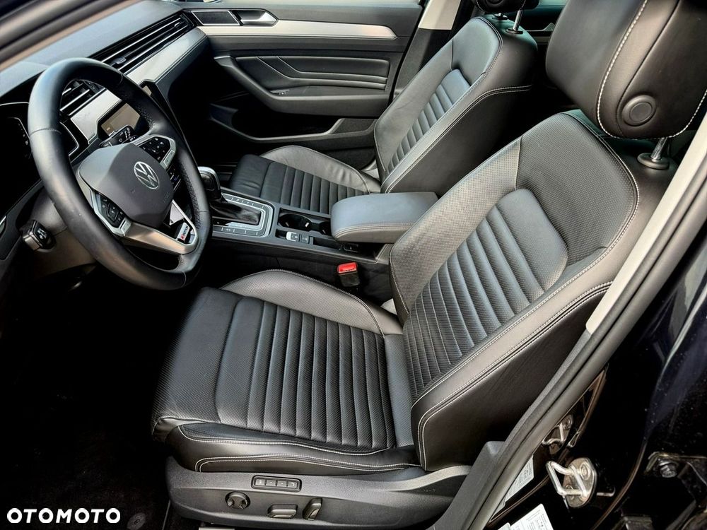 Volkswagen Passat - 15