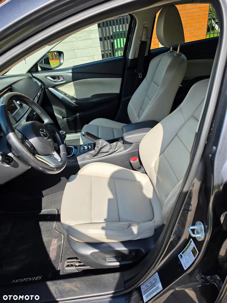 Mazda 6 - 8